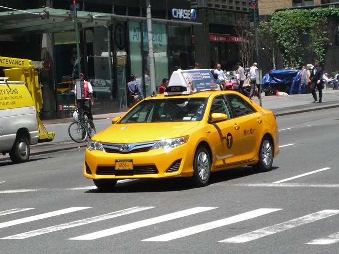                   Giá cả taxi phù hợp với túi tiền của đa số khách hàng